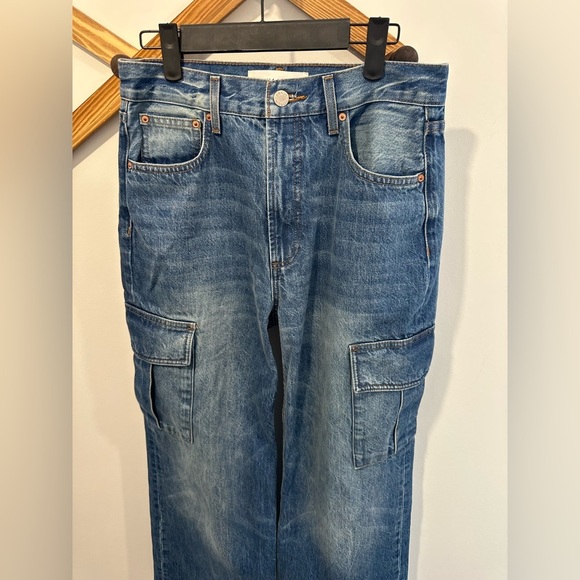 Worn once- The Farrah Hi-rise Cargo Jean - Picture 4 of 9